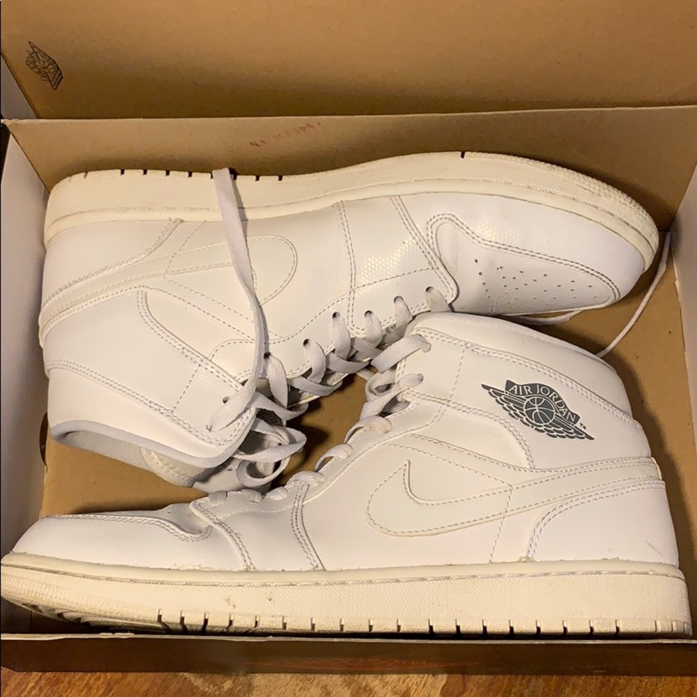 Nike Air Jordan 1 All White